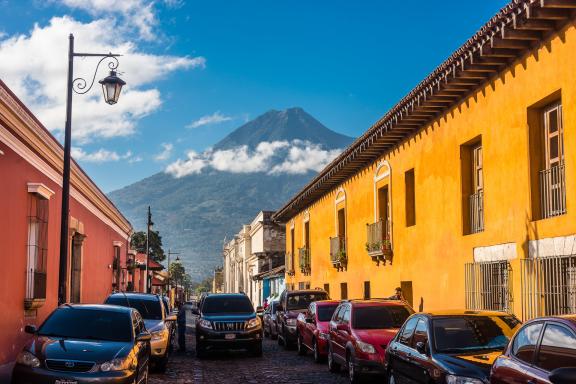 Volcan de San Pedro vu depuis Antigua au Guatemala