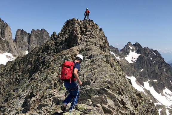 Voyage d'aventure et traversée des Crochues à Chamonix