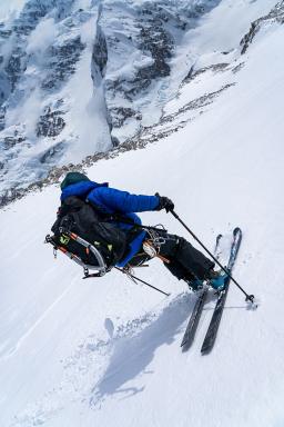 Voyage d'aventure et descente en ski de randonnée à Chamonix