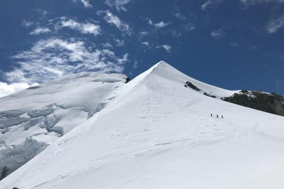 Expédition et ascension du mont Blanc par la voie normale à Chamonix