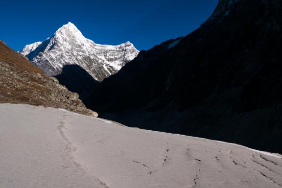 Du Langtang au Rolwaling via le Tilman Pass à 5 300 m