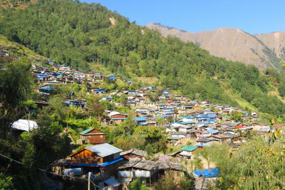 Trek dans la vallée de la Tsum dans la région du Manaslu au Népal