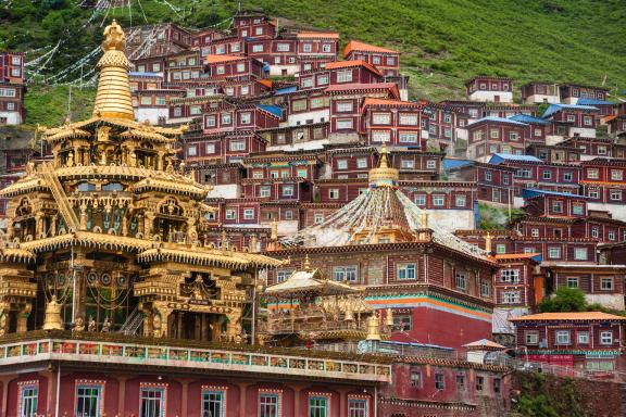 Monastère de Kathok au Tibet oriental en Chine