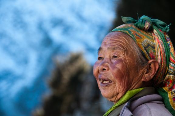 Sherpani au village de Thame dans la région de l’Everest au Népal