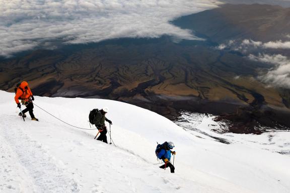 Ascension du Cotopaxi à 5 897 m dans les Andes en Équateur