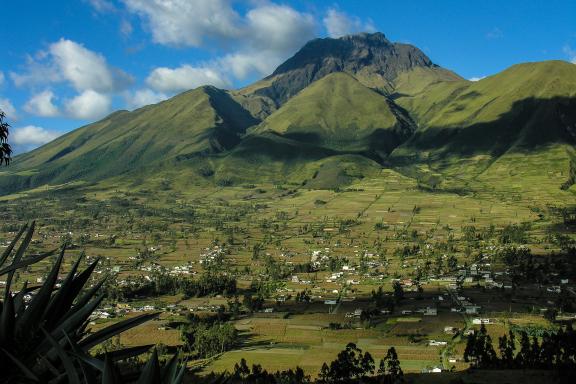 Le volcan Imbabura près de Cotacachi en Équateur