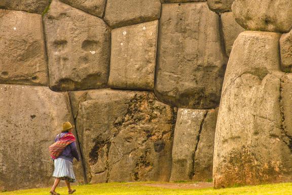 Le mur inca de Saqsayhuaman près de Cusco au Pérou