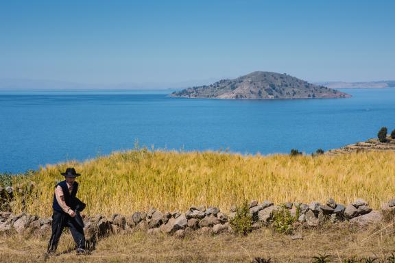 Sur l'ile de Amantani au Pérou, le tourisme communautaire se développe