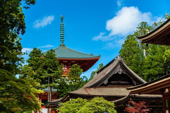 Visite du Konpo Daito à Koyasan dans la préfecture de Wakayama au Japon