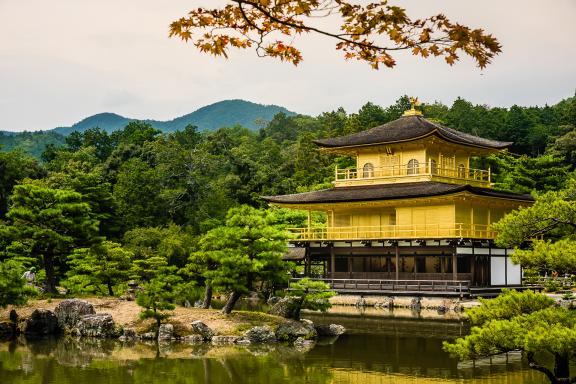 Visite du temple zen de Kinkakuji, le pavillon d’or à Kyoto au Japon