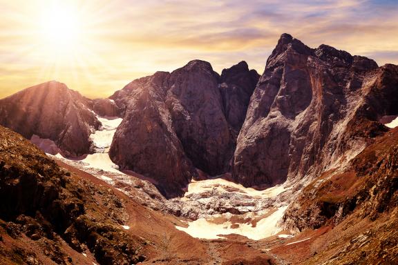 Trekking au massif Vignemale dans les Pyrénees