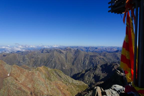 Trek dans un massif dans les Pyrénées