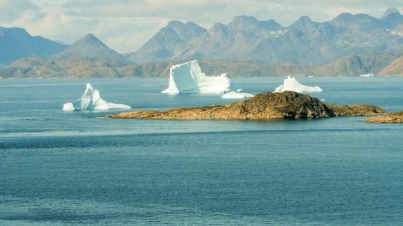 Randonnée et observation des iceberg dans le fjord Sermilik