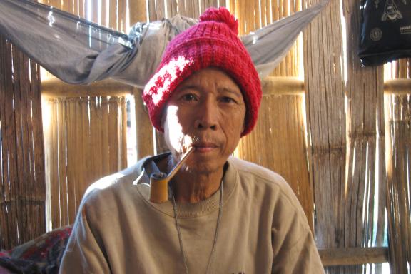 Trekking avec un cornac karen entre Thaïlande et Birmanie