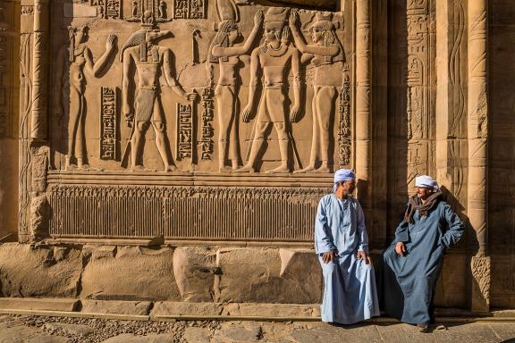 Rencontre avec les gardiens du Temple de Sobek et Haroëris à Kôm-Ombo