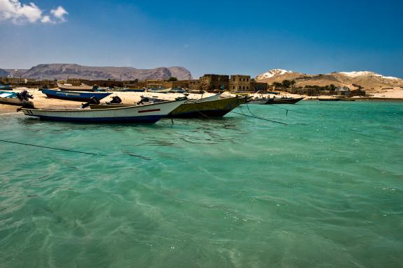 Balade vers les bateaux de pêcheurs vers Qalantsyia