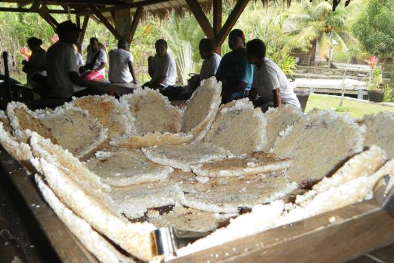 excursion culturelle gastronomie galettes de kassav en Martinique