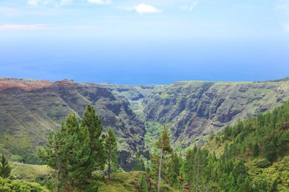 randonnée dans la vallée Hakaui à Nuku Hiva aux Marquises