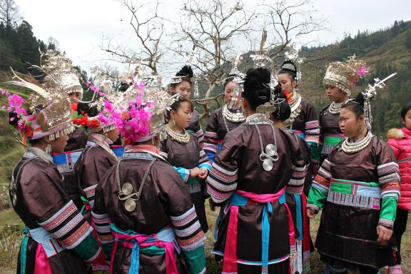 Voyage vers une fête chez les Miao du Guizhou à l'occasion de San Yue San