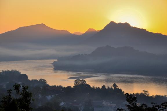 Découverte de Luang Prabang au coucher du soleil depuis le mont Phousi