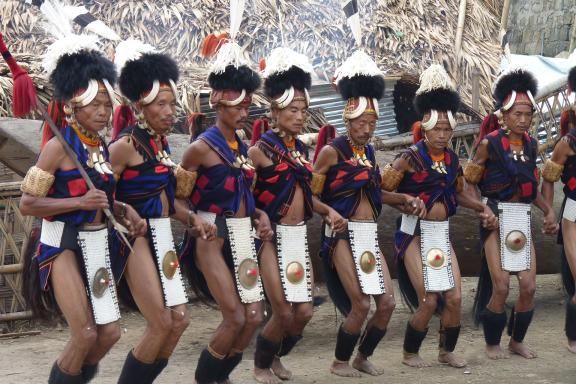 Trek vers des danseurs naga khamniungan au Hornbill festival