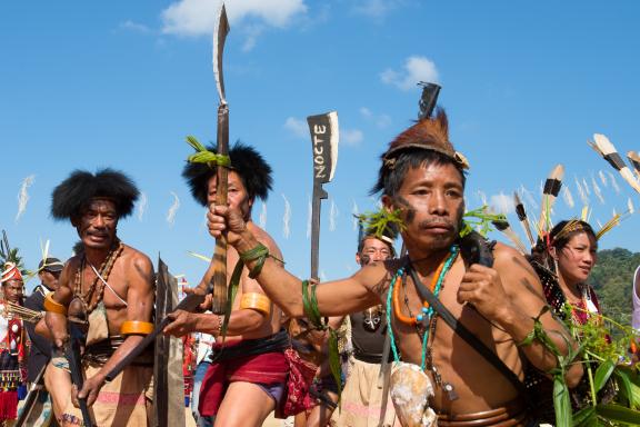 Voyage vers des danseurs nocte à la fête Chalo-Loku en Arunachal oriental