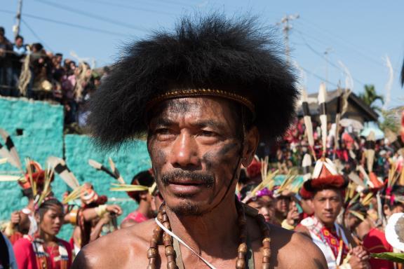 Rencontre avec un villageois nocte à la fête Chalo-Loku en Arunachal oriental