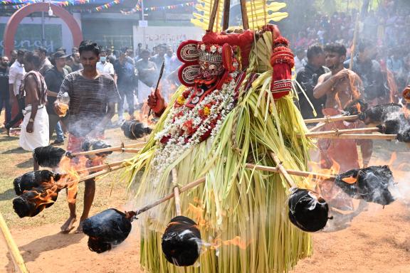 Voyage vers un rituel de theyyam dans un village du nord du Kerala