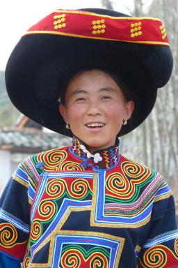 Rencontre avec une femme yi des Da Liangshan au sud du Sichuan