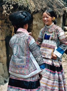 Trekking avec des femmes miao de Pudi au nord-est du Guizhou
