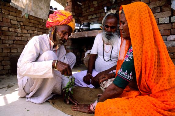 Voyage vers un guérisseur traditionnel rajpoute au Rajasthan