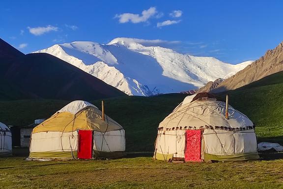 Trekking au pied du pic Lénine dans le PAmir au Kirghizistan