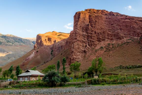 Voyage d'aventure et nuit chez l'habitant au Kirghizistan