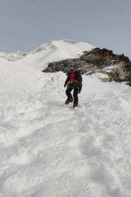 Ascension du Lobuche East à 6 145 m dans la région de l'Everest