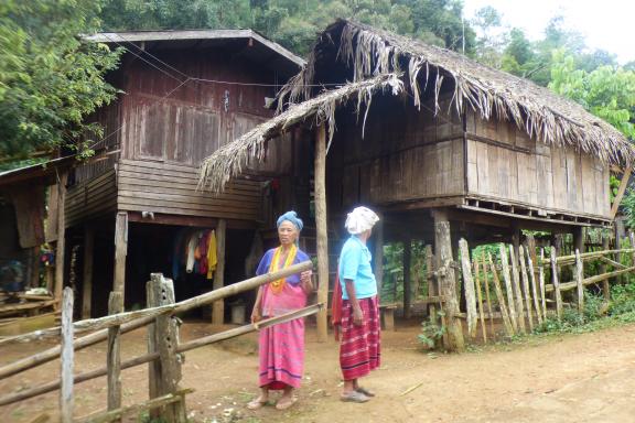 Immersion dans le village karen de Tong Kor dans la région de Mae Hong Son