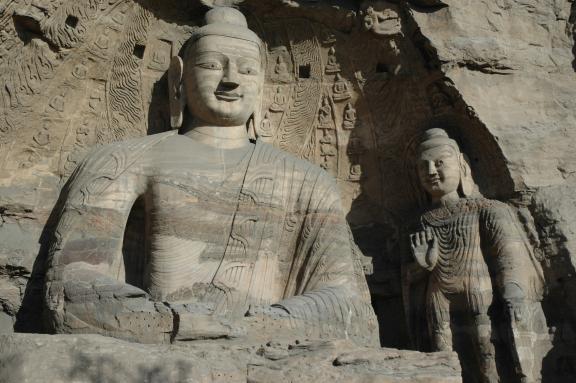 Randonnée vers un bouddha sculpté sur le site de Yungang près de Datong