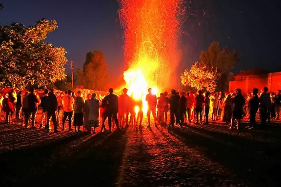 Découverte culturelle du feu du Meskal en Abyssinie