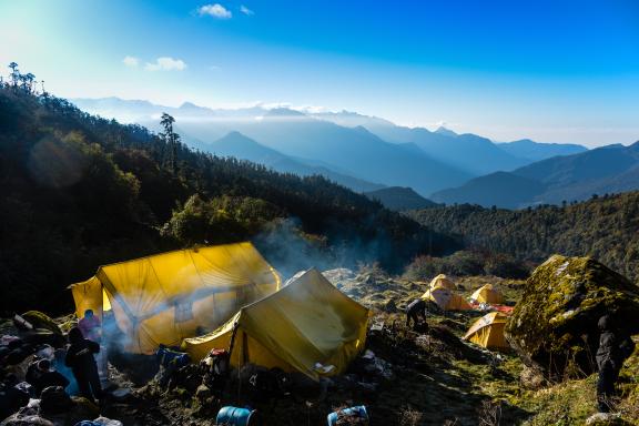 Le camp Bakhim Kharka à 3250 m dans la région du Makalu au Népal