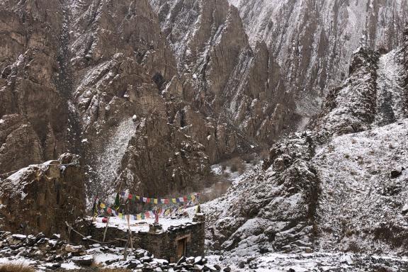 Paysage sous la neige à Hemis au ladakh en Inde