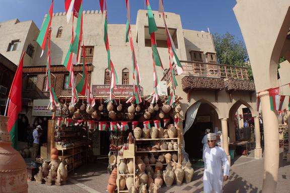 Magasin de poterie à Mascate, Oman