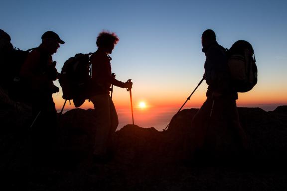Trek au lever du jour en Corse