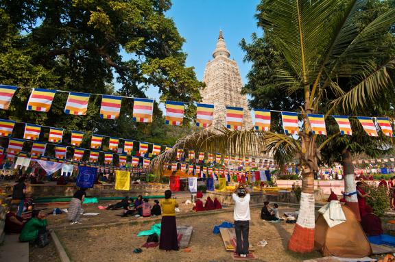 Immersion avec des pèlerins bouddhistes au temple Mahabodhi à Bodhgaya