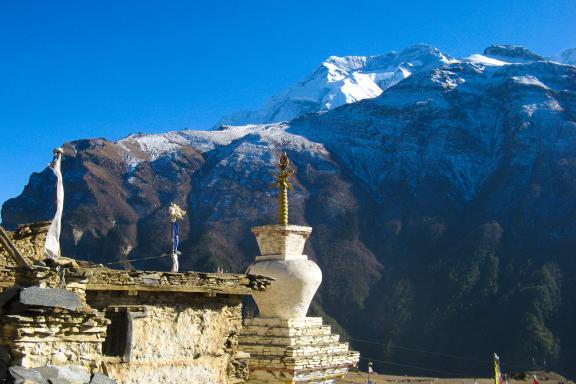 Entre Khangla Phedi et Ngawal via le Khangla Pass dans la région des Annapurnas au Népal