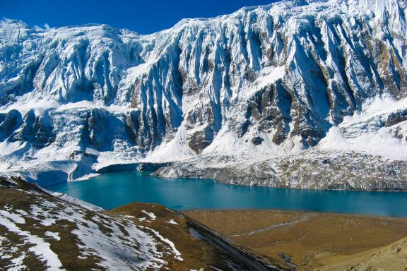 Trek ver le lac Tilicho dans la région des Annapurnas au Népal