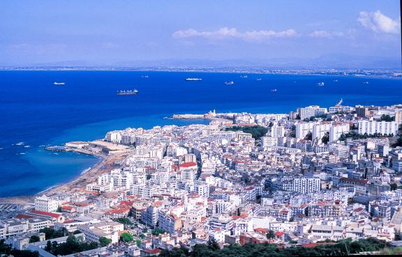 Balade dans "la ville blanche" d'Alger