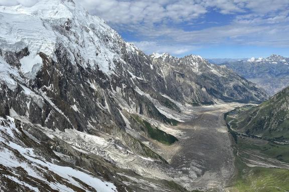 Trek dans la vallée de Kutwal dans le nord du Pakistan