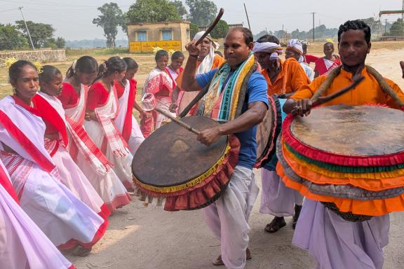 Trek vers une cérémonie d'accueil chez les Oraon au Jharkhand