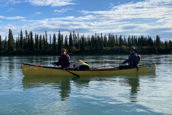Au Canada en canoë sur la riviere yukon