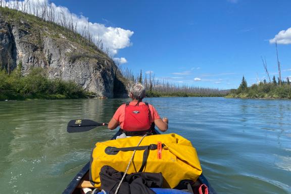 Au Canada en canoë sur la riviere yukon