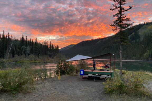 Au Canada en canoë sur la riviere yukon
